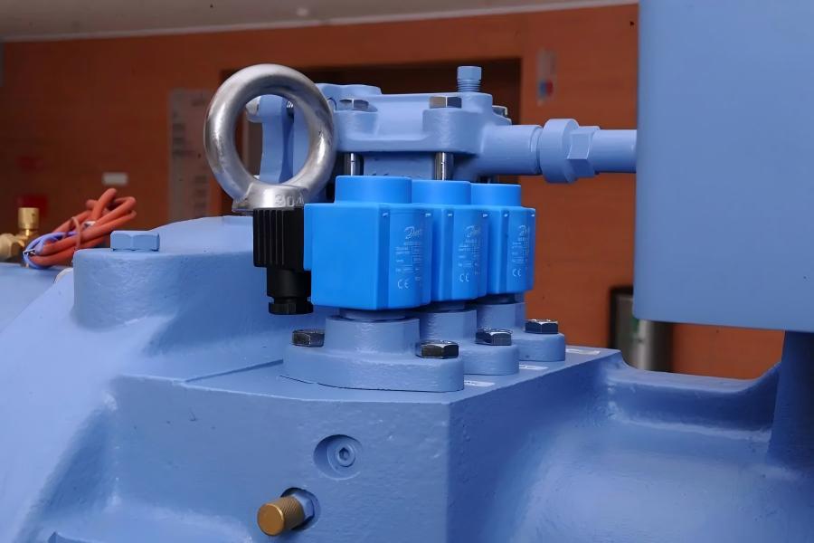 industrial-refrigeration-screw-compressor-working-principle-advantages-selection-guide.jpg